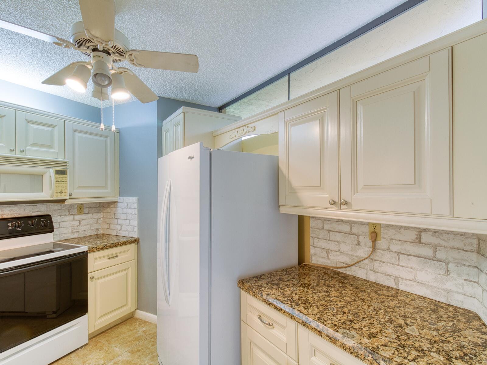 23078 Oxford Place Apt D, Boca Raton, FL 33433 photo 15