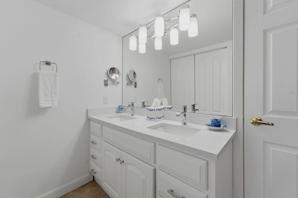 5440 N Ocean Drive 203, Singer Island, FL 33404 photo 10