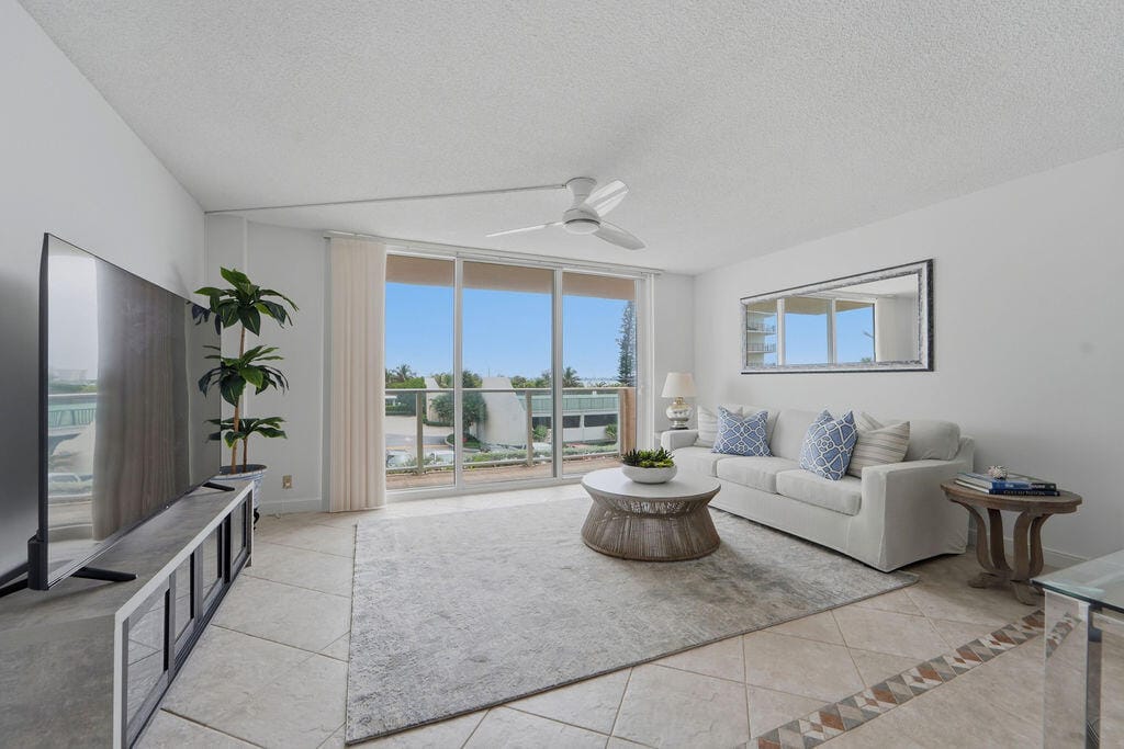5440 N Ocean Drive 203, Singer Island, FL 33404
