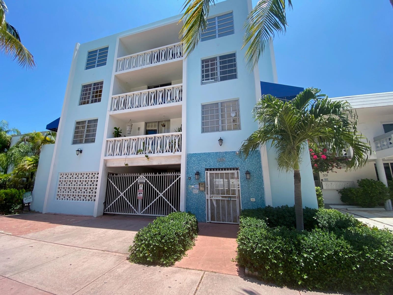 335 COLLINS Avenue 403, Miami Beach, FL 33139