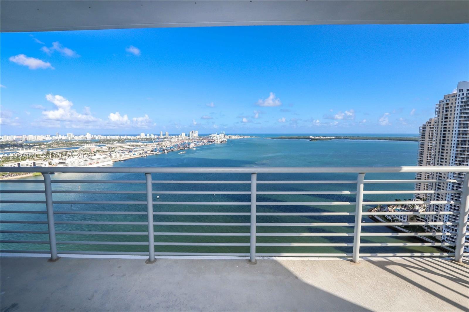 335 S Biscayne Boulevard 3709, Miami, FL 33131 photo 2