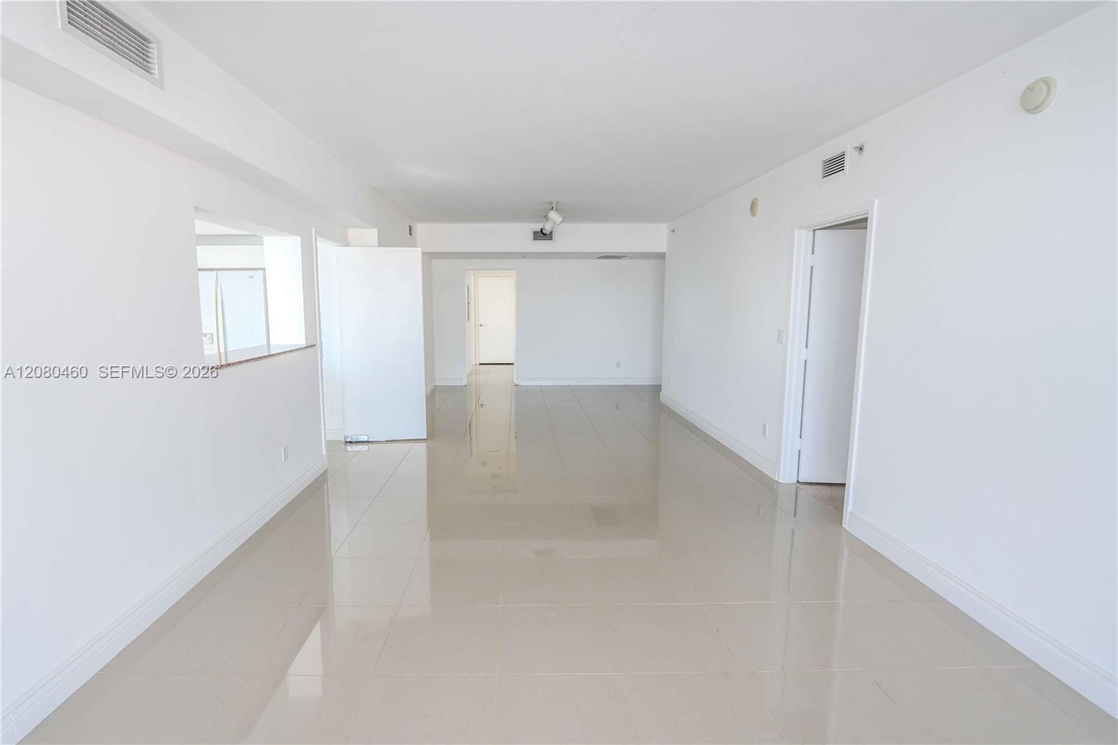 335 S Biscayne Boulevard 3709, Miami, FL 33131 photo 16