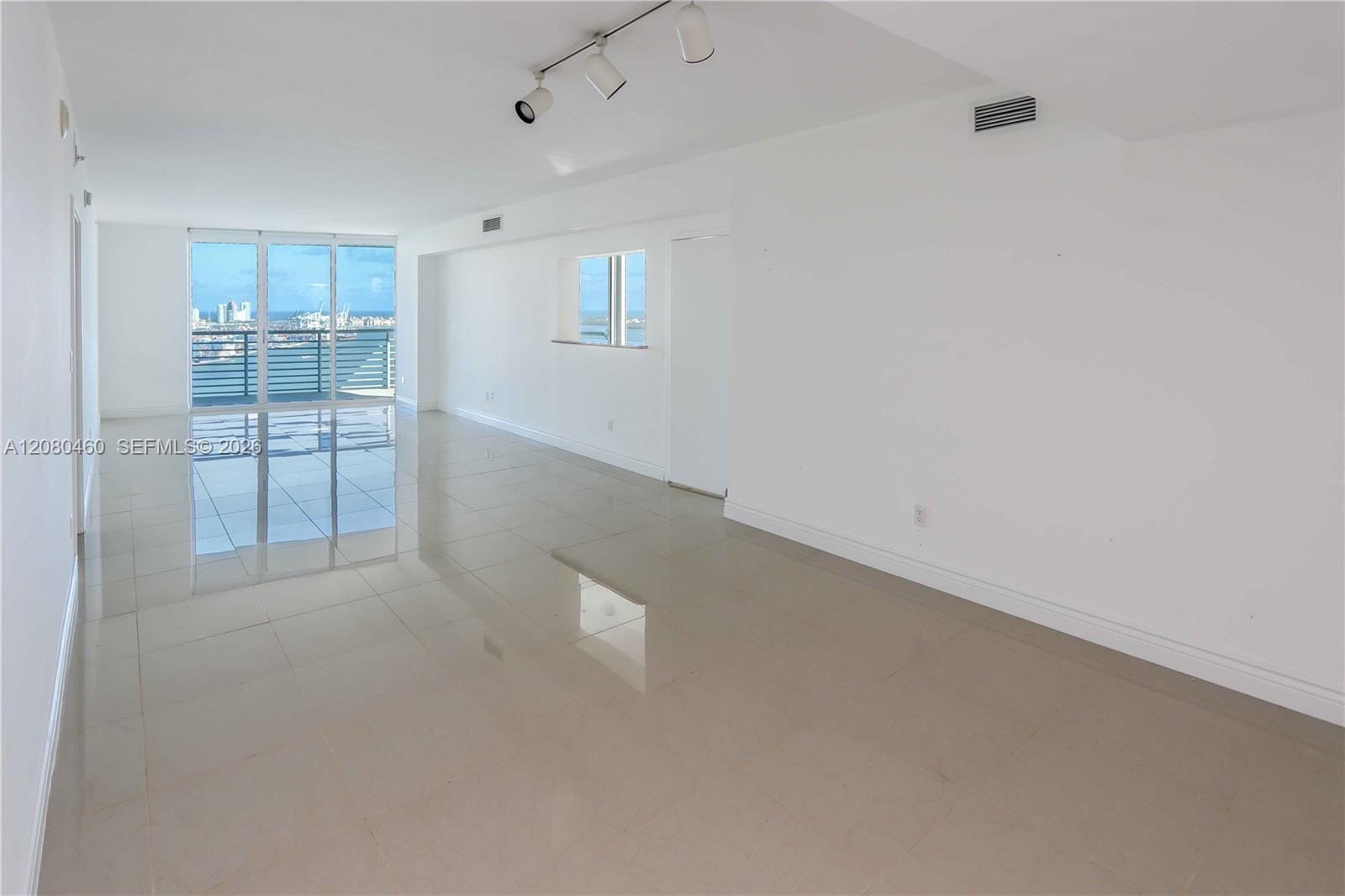 335 S Biscayne Boulevard 3709, Miami, FL 33131 photo 6
