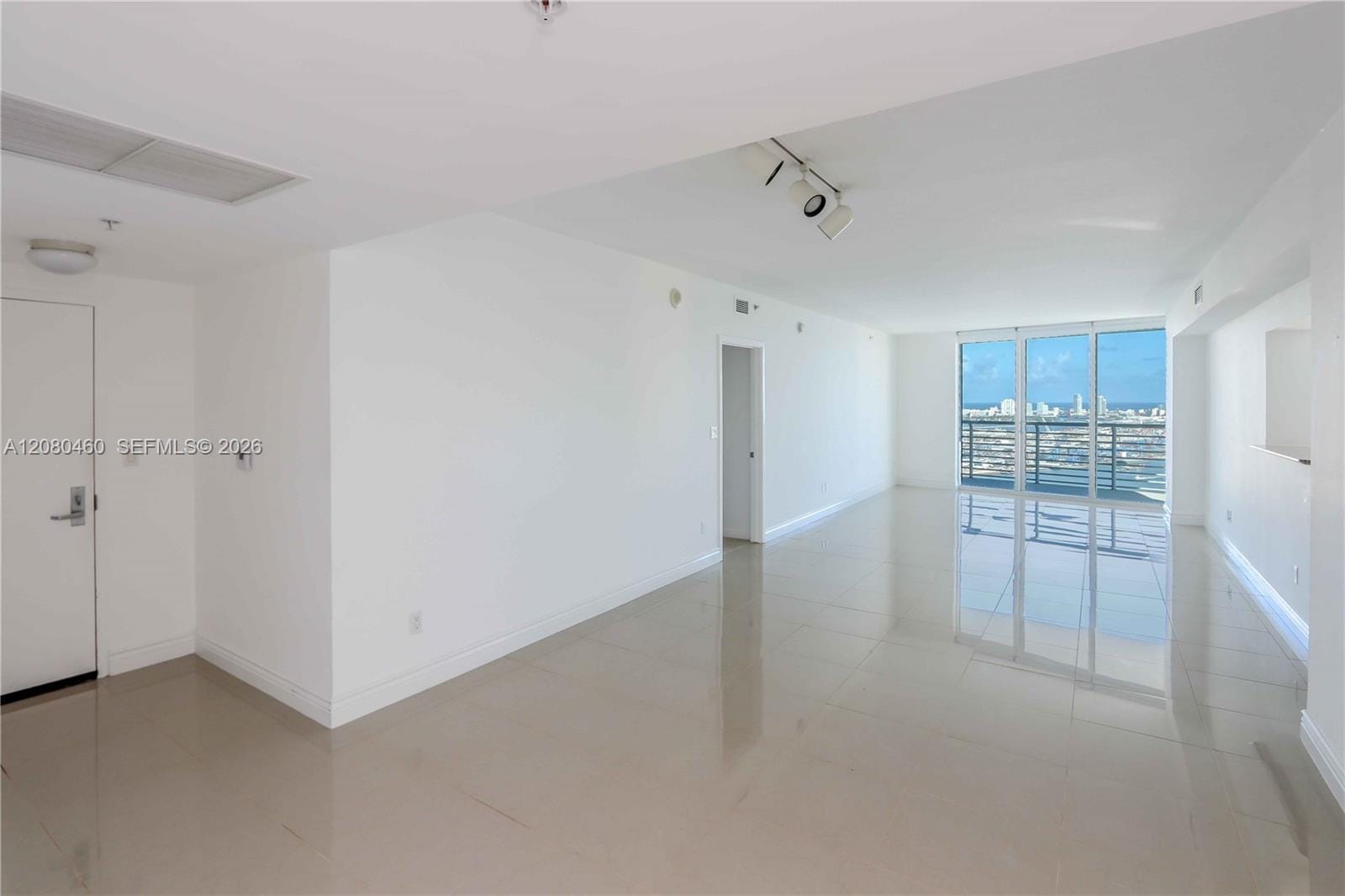 335 S Biscayne Boulevard 3709, Miami, FL 33131 photo 7