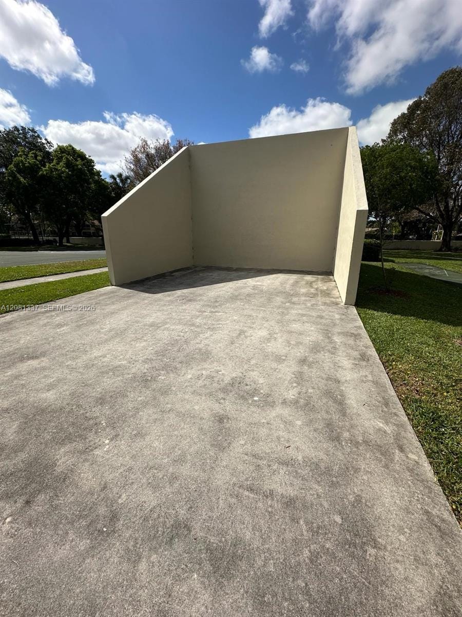 300 Gardens Drive 201 — photo 5