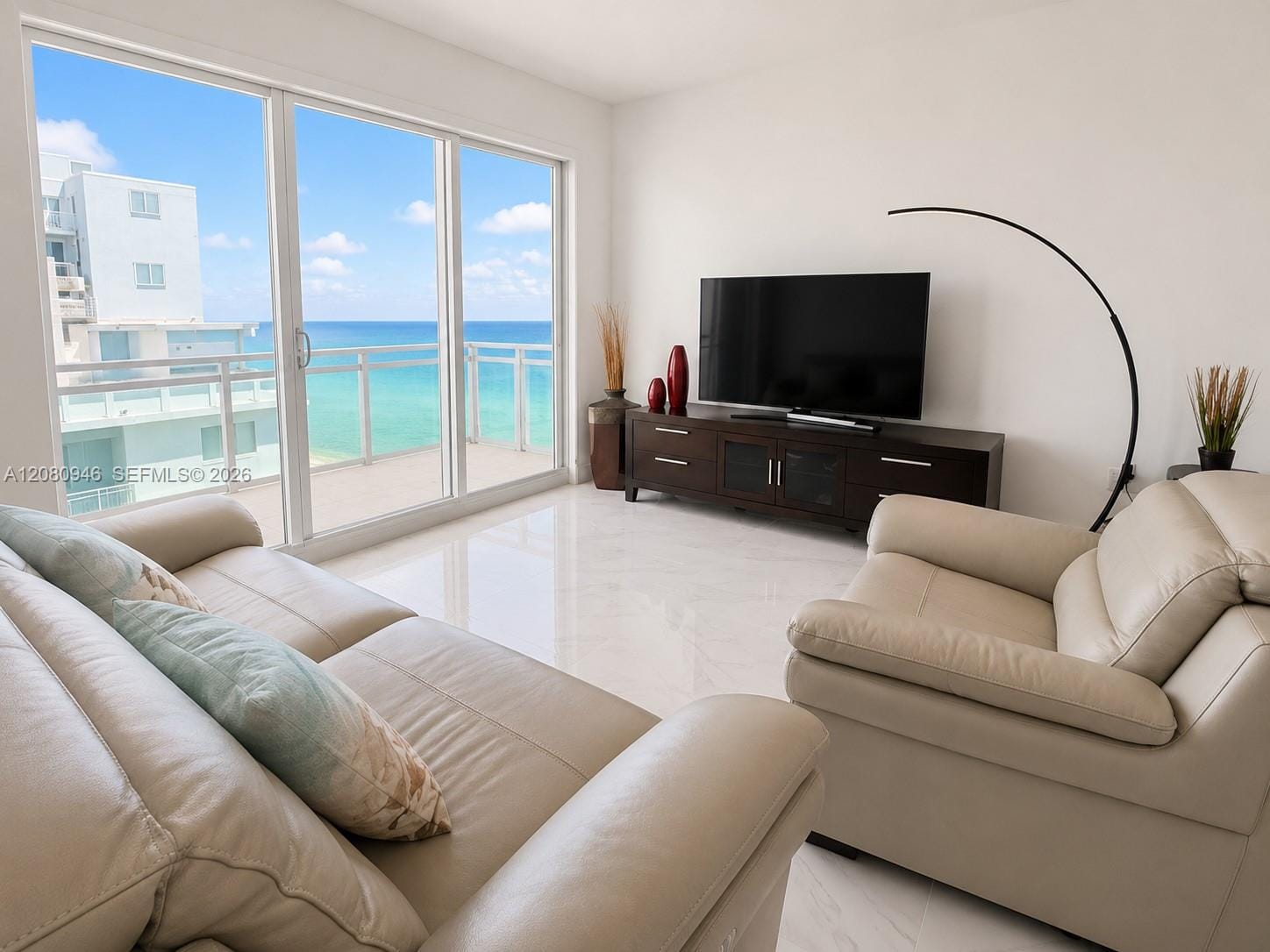 6917 Collins Avenue PH04 — photo 2