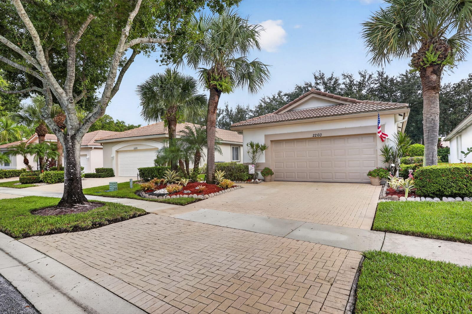 2260 Sapphire Circle — photo 4