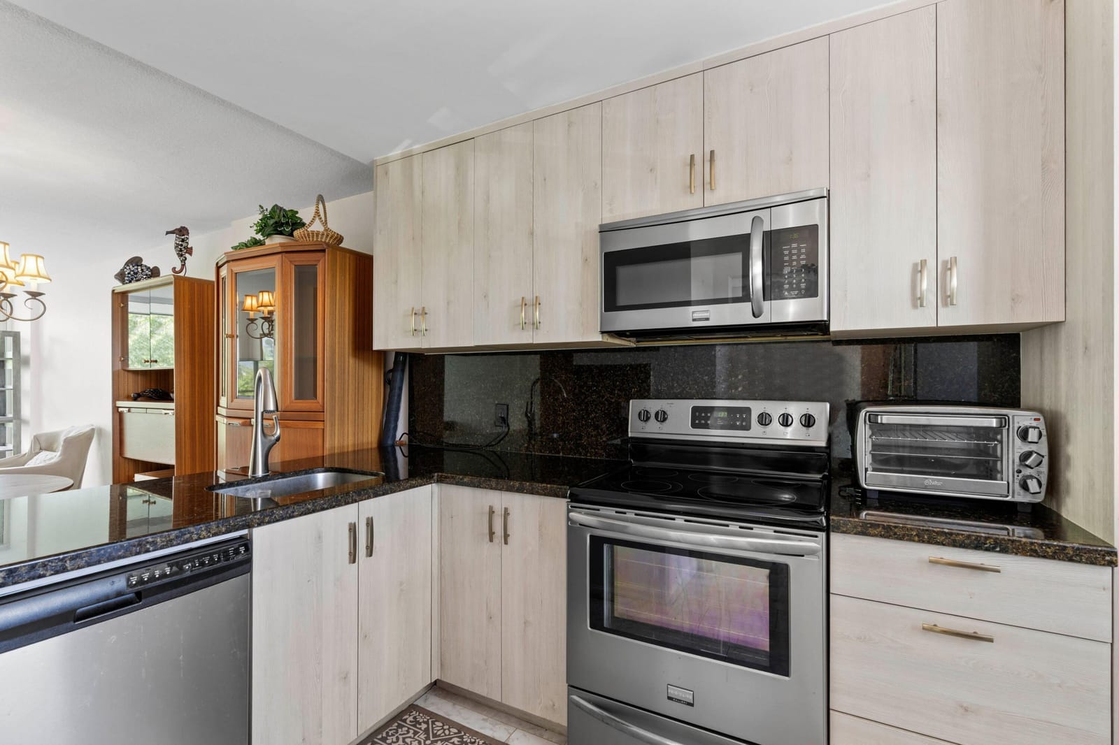 113 ROYAL PARK Drive 4A — photo 7