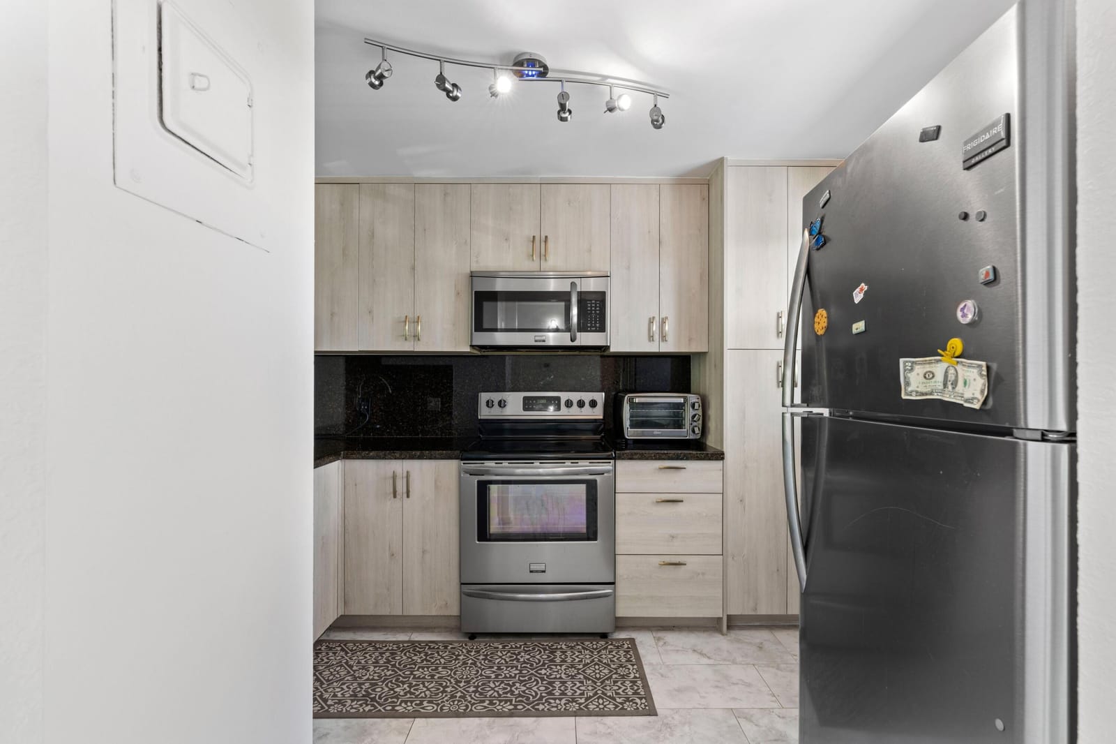 113 ROYAL PARK Drive 4A — photo 9