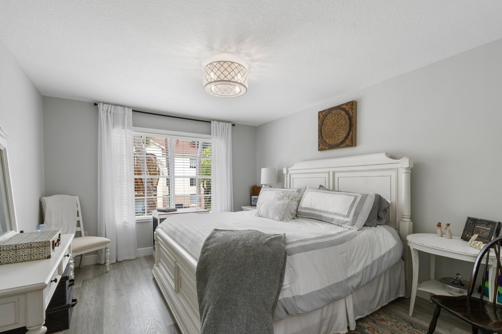 4041 SAN MARINO Boulevard 202 — photo 10
