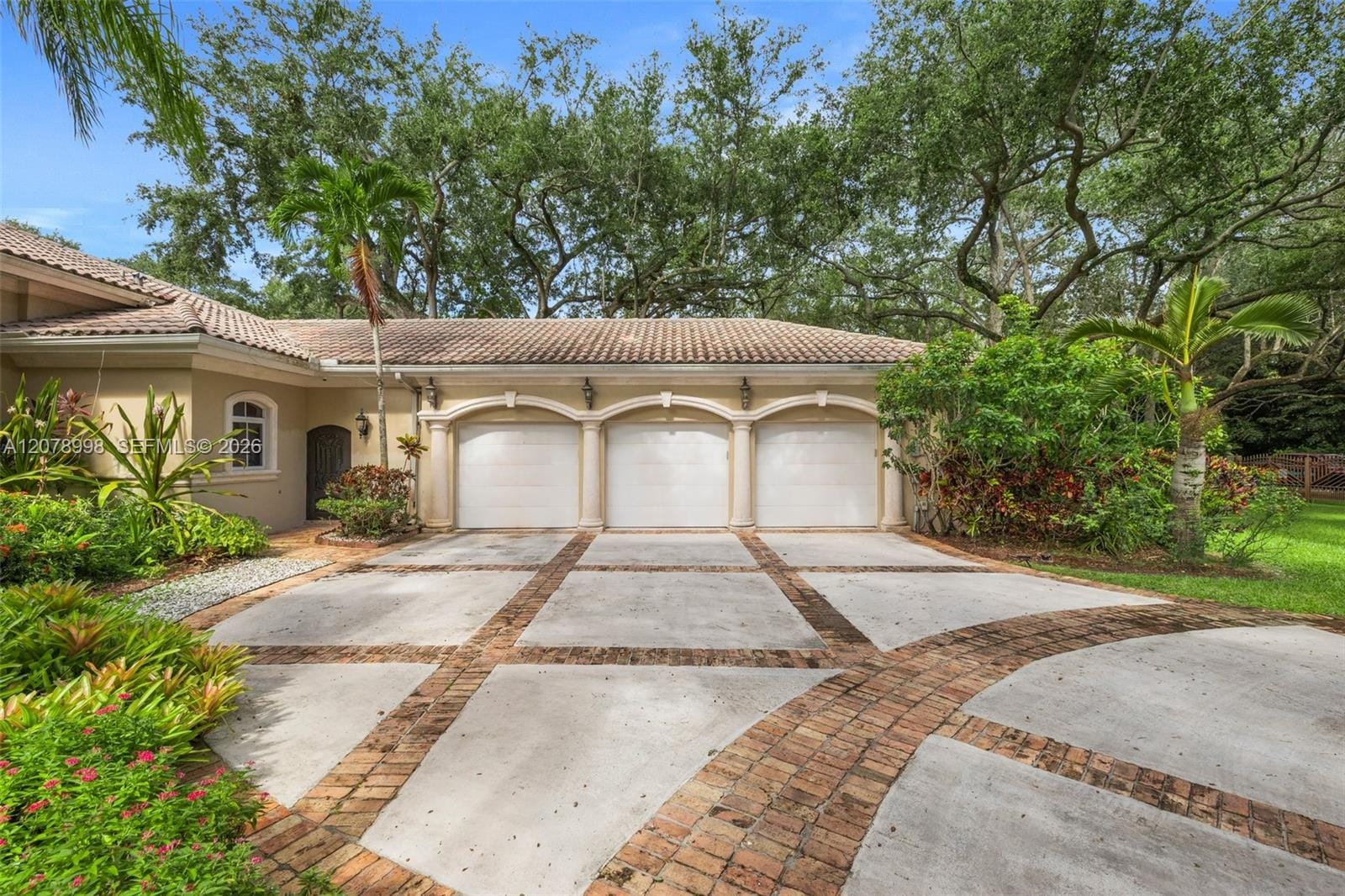 8430 SW 98th Street — photo 2