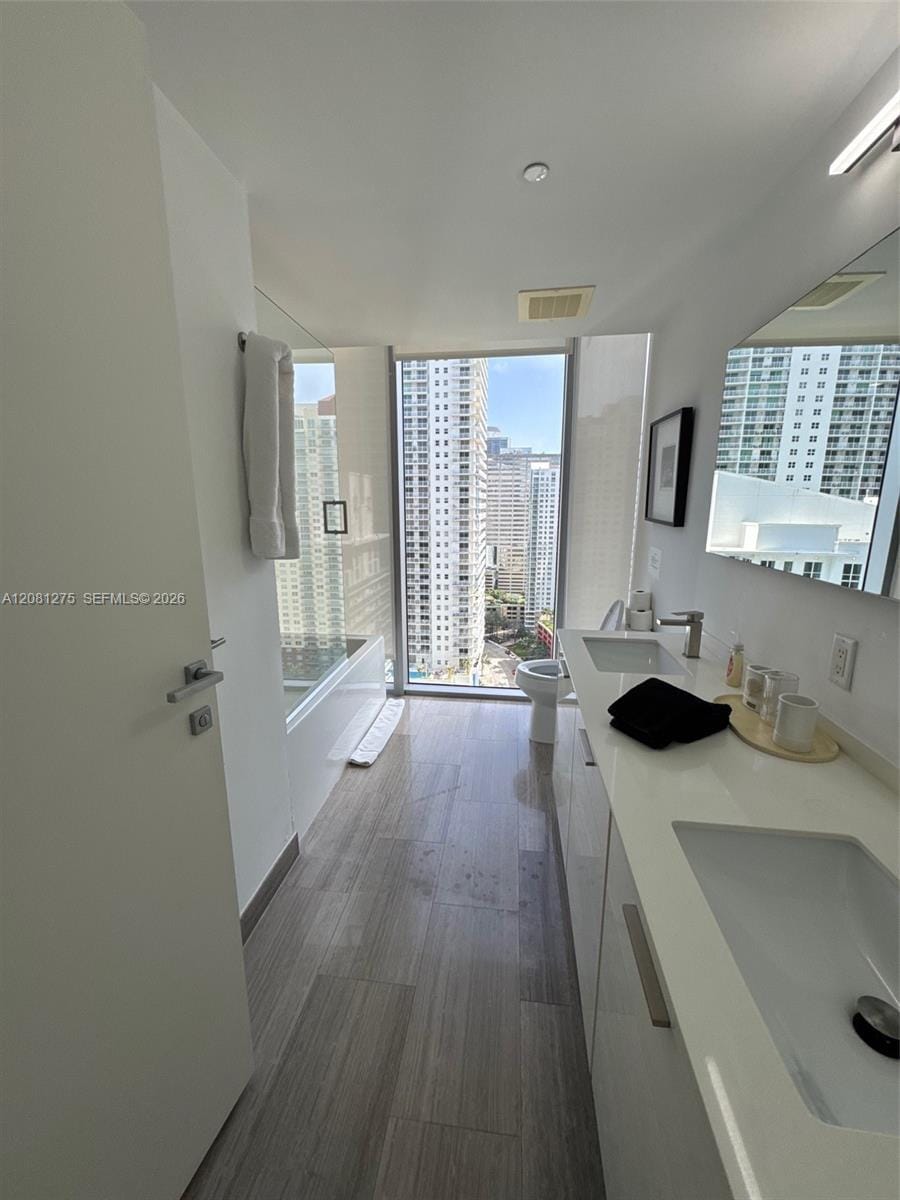 1300 Brickell Bay Drive 2610, Miami, FL 33131 photo 18