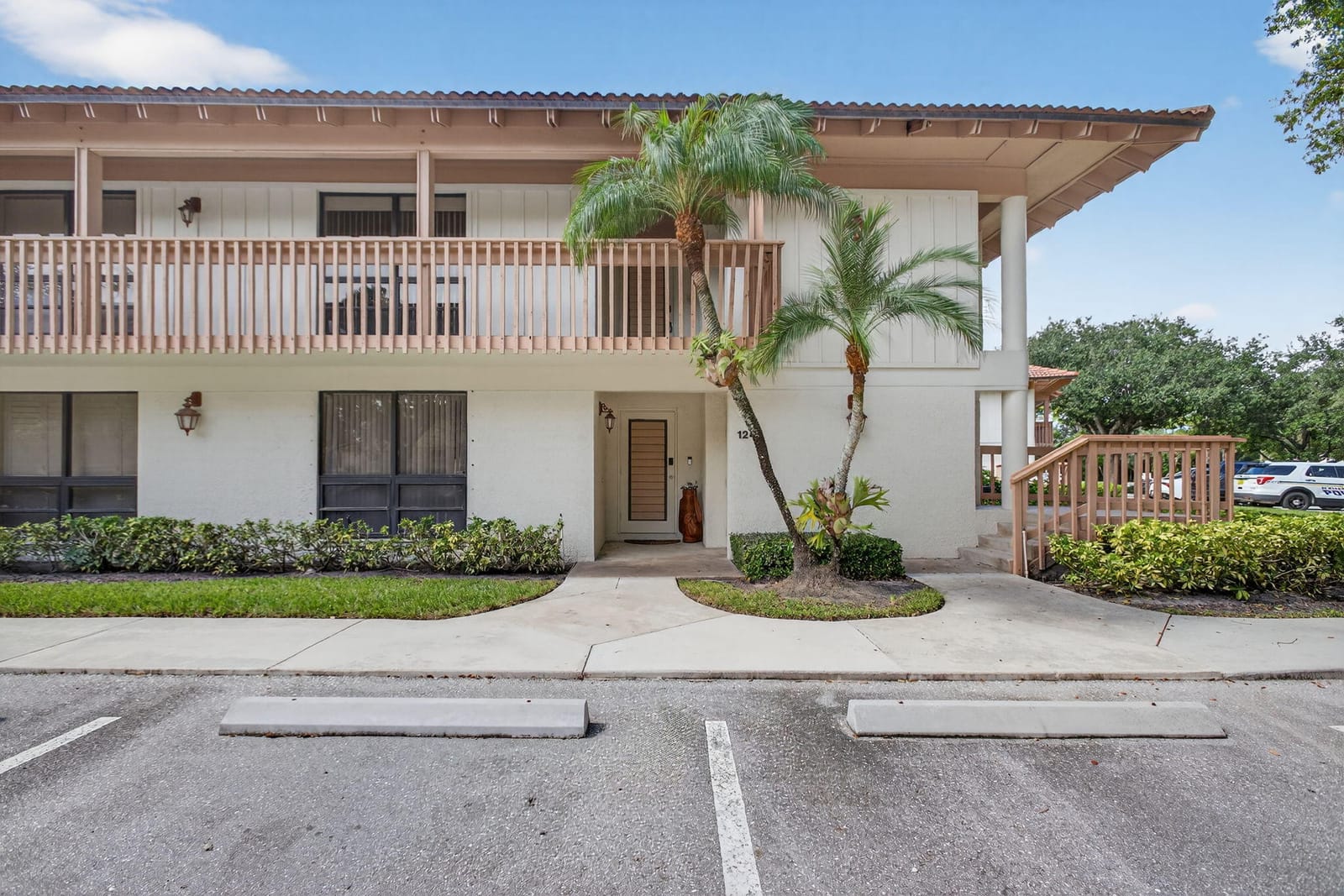 124 BRACKENWOOD Road 124, Palm Beach Gardens, FL 33418