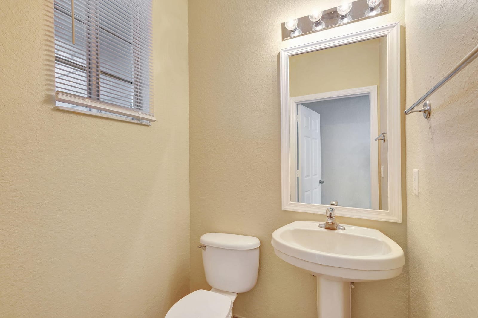 1302 LUCAYA Drive — photo 6
