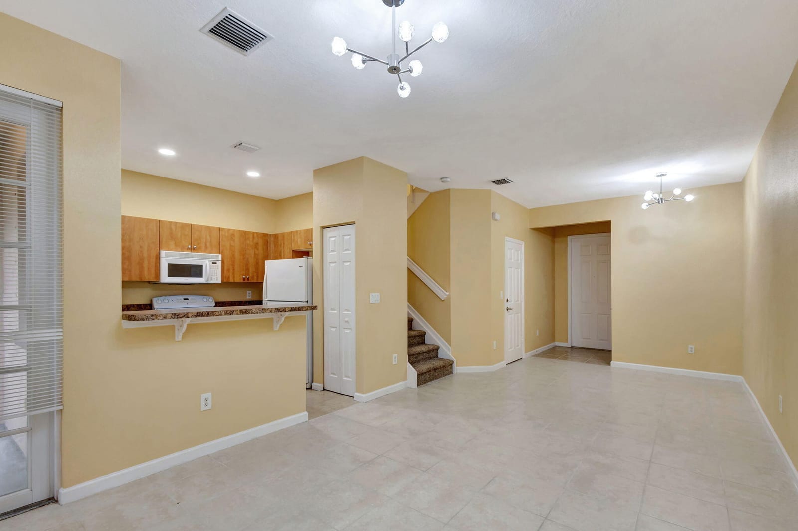 1302 LUCAYA Drive — photo 8