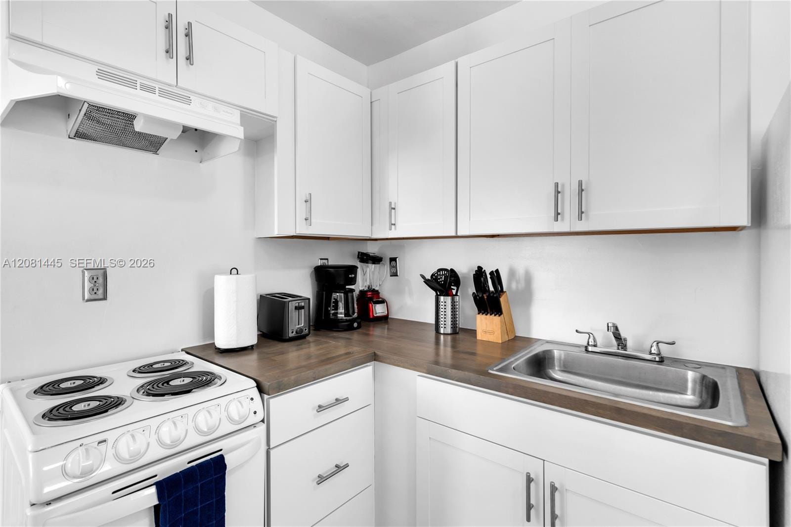 925 SW 15th Avenue . — photo 5