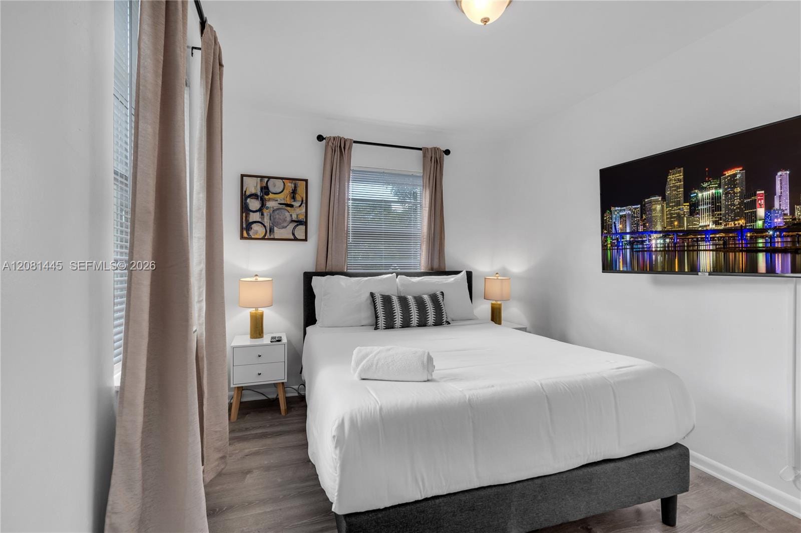 925 SW 15th Avenue . — photo 6