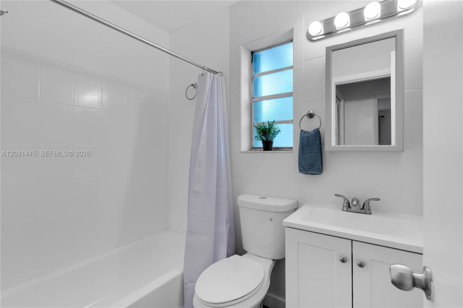 925 SW 15th Avenue . — photo 7