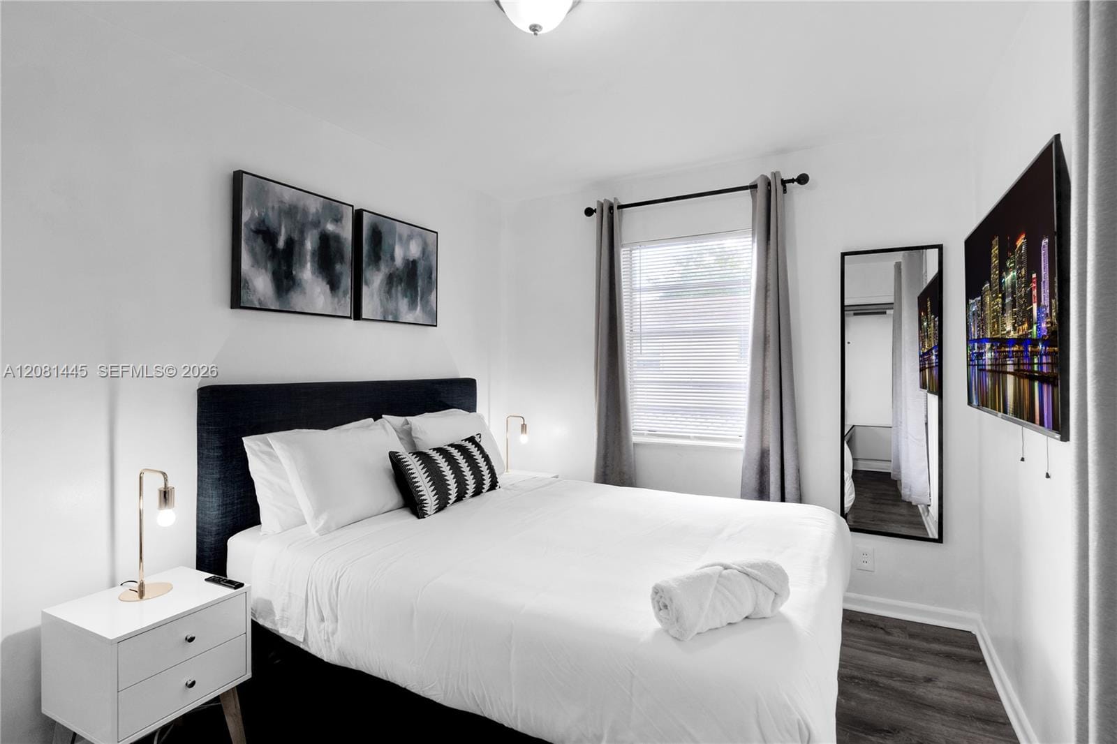 925 SW 15th Avenue . — photo 9