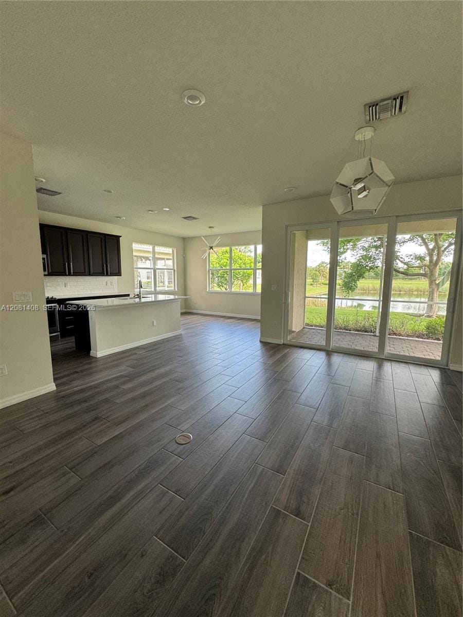 4729 Greenway Drive — photo 7