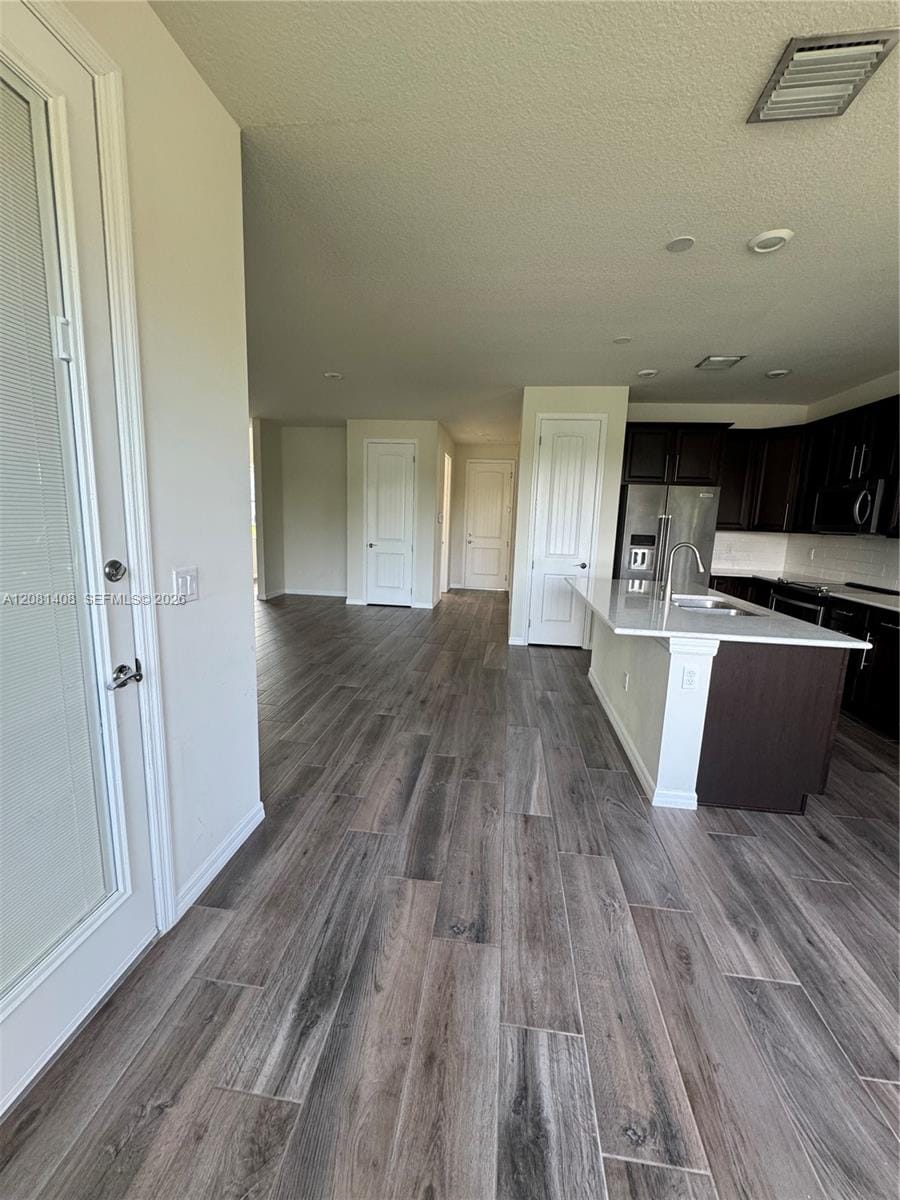4729 Greenway Drive — photo 8