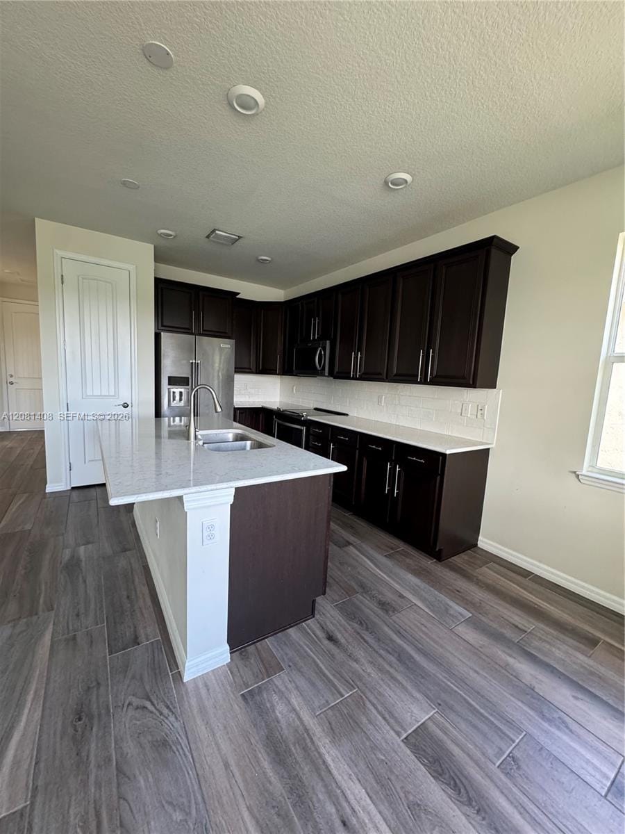 4729 Greenway Drive — photo 10
