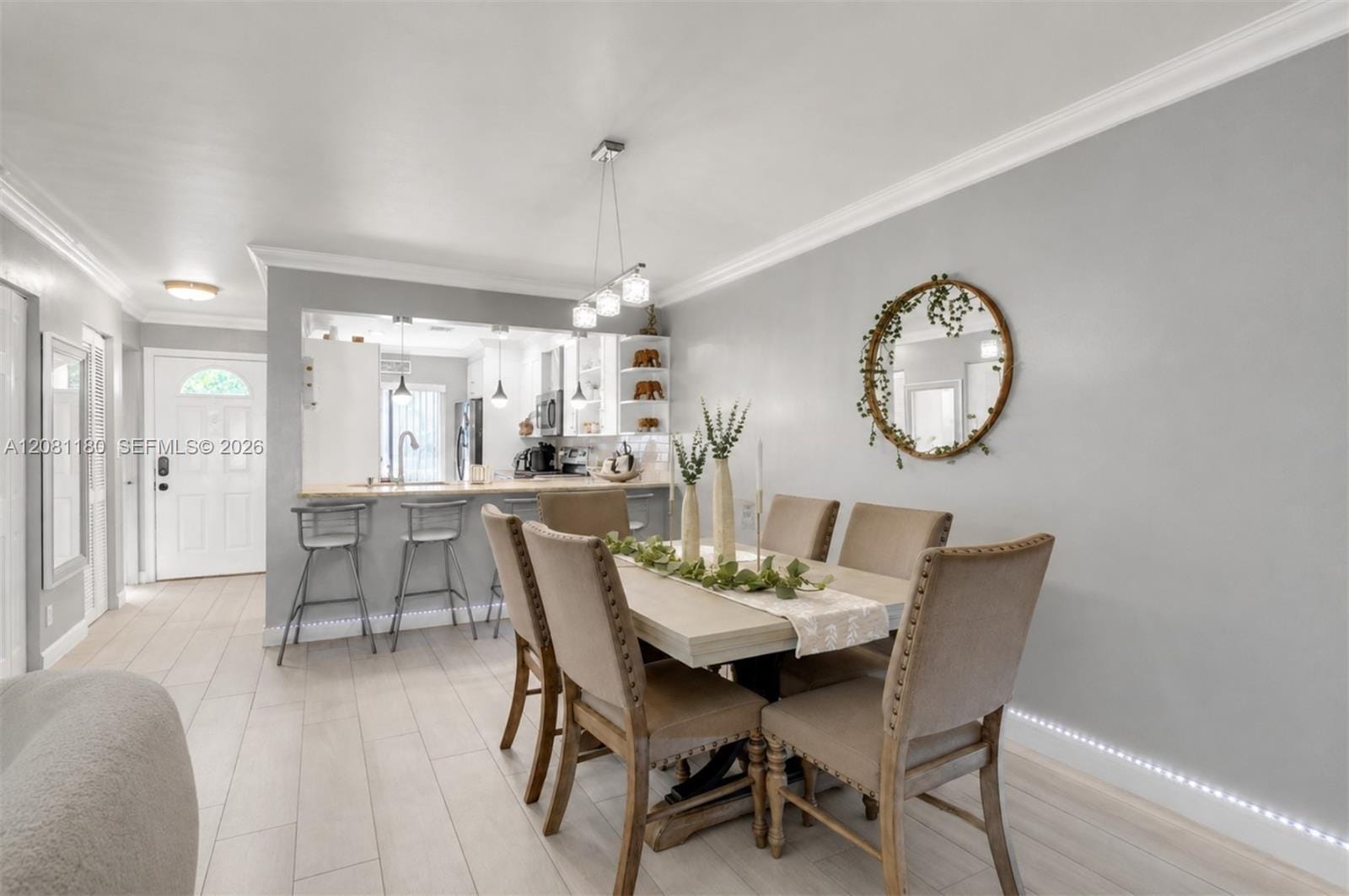 789 Crystal Lake Drive — photo 4