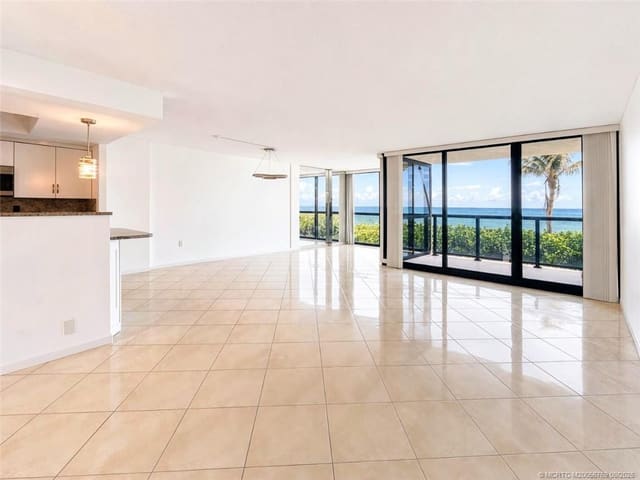 10410 S Ocean Drive 202, Jensen Beach, FL 34957