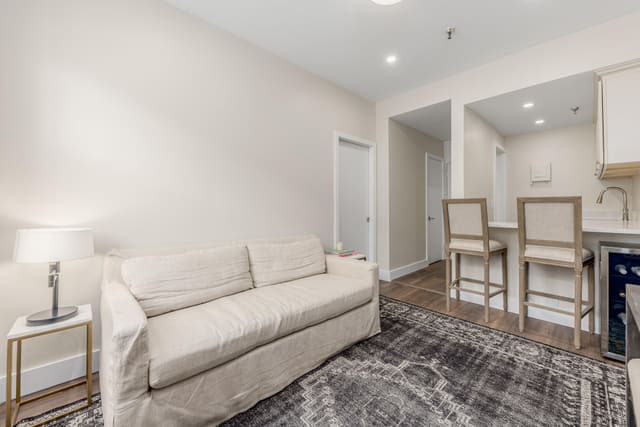 235 SUNRISE Avenue 2211, Palm Beach, FL 33480