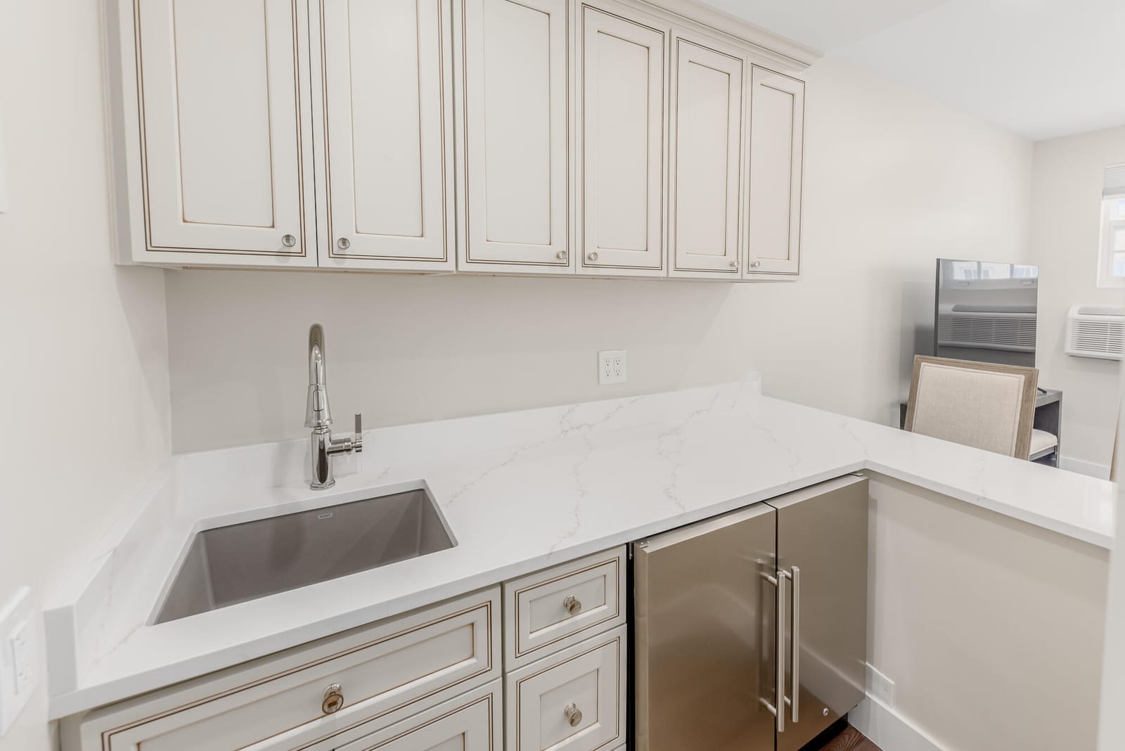 235 SUNRISE Avenue 2211, Palm Beach, FL 33480 photo 8