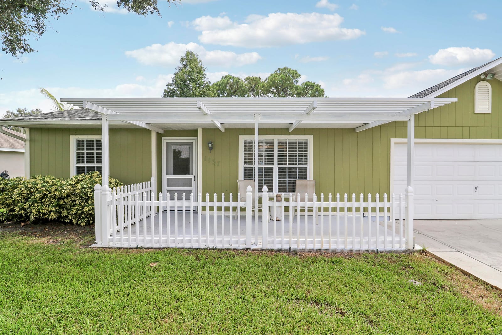 1137 SW CURTIS Street — photo 3