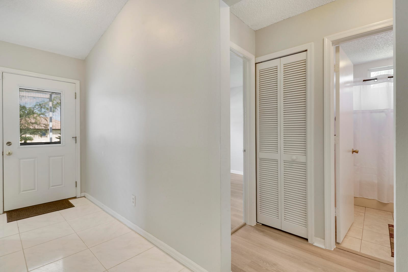 1137 SW CURTIS Street — photo 5