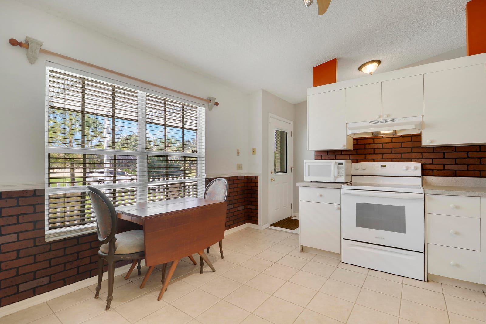 1137 SW CURTIS Street — photo 10