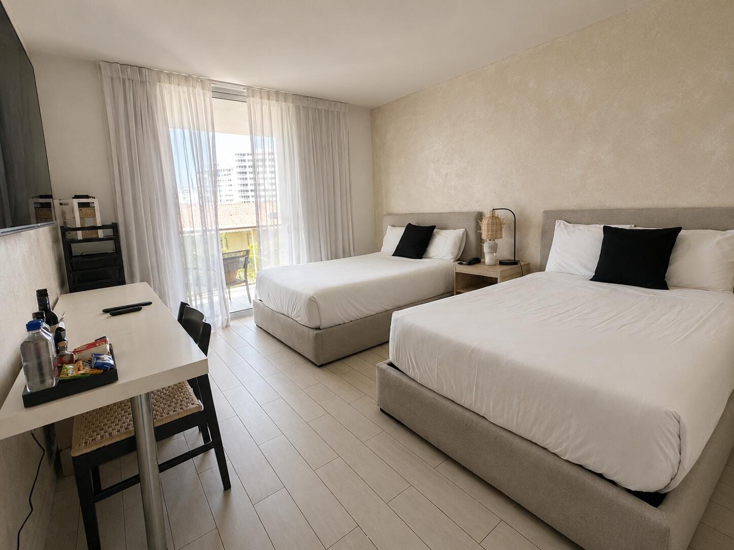 2602 E HALLANDALE BEACH Boulevard R403 — photo 4