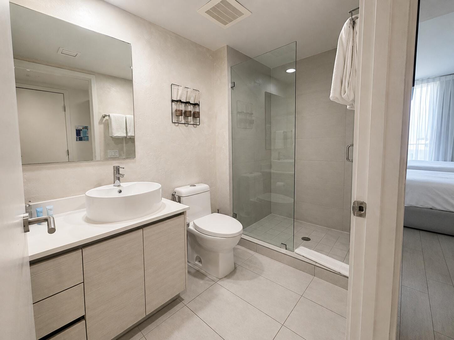 2602 E HALLANDALE BEACH Boulevard R403 — photo 6