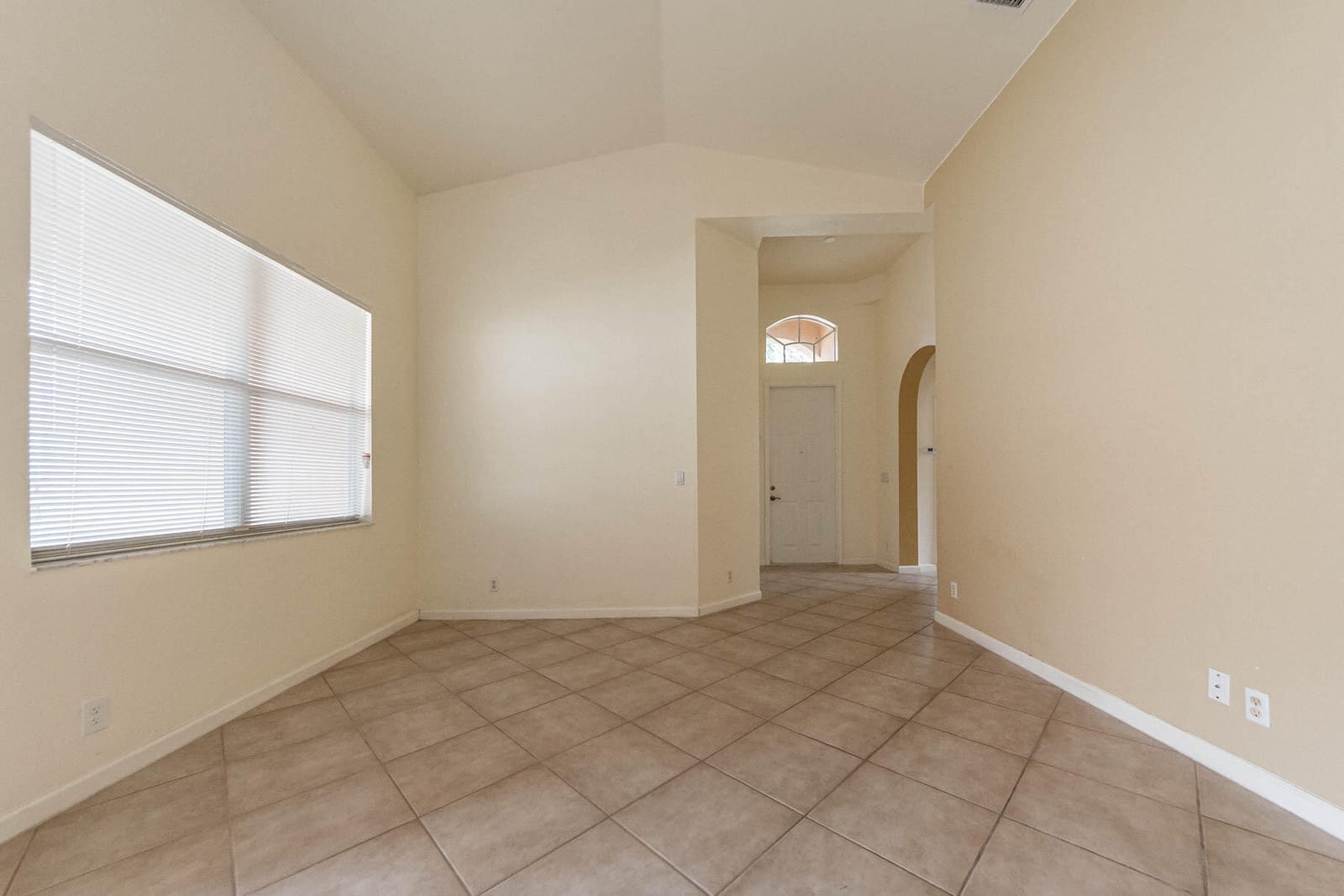 5717 SPANISH RIVER Road, Fort Pierce, FL 34951 photo 4