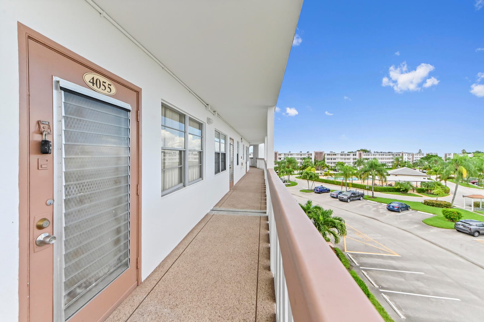 4055 Wolverton C — photo 4