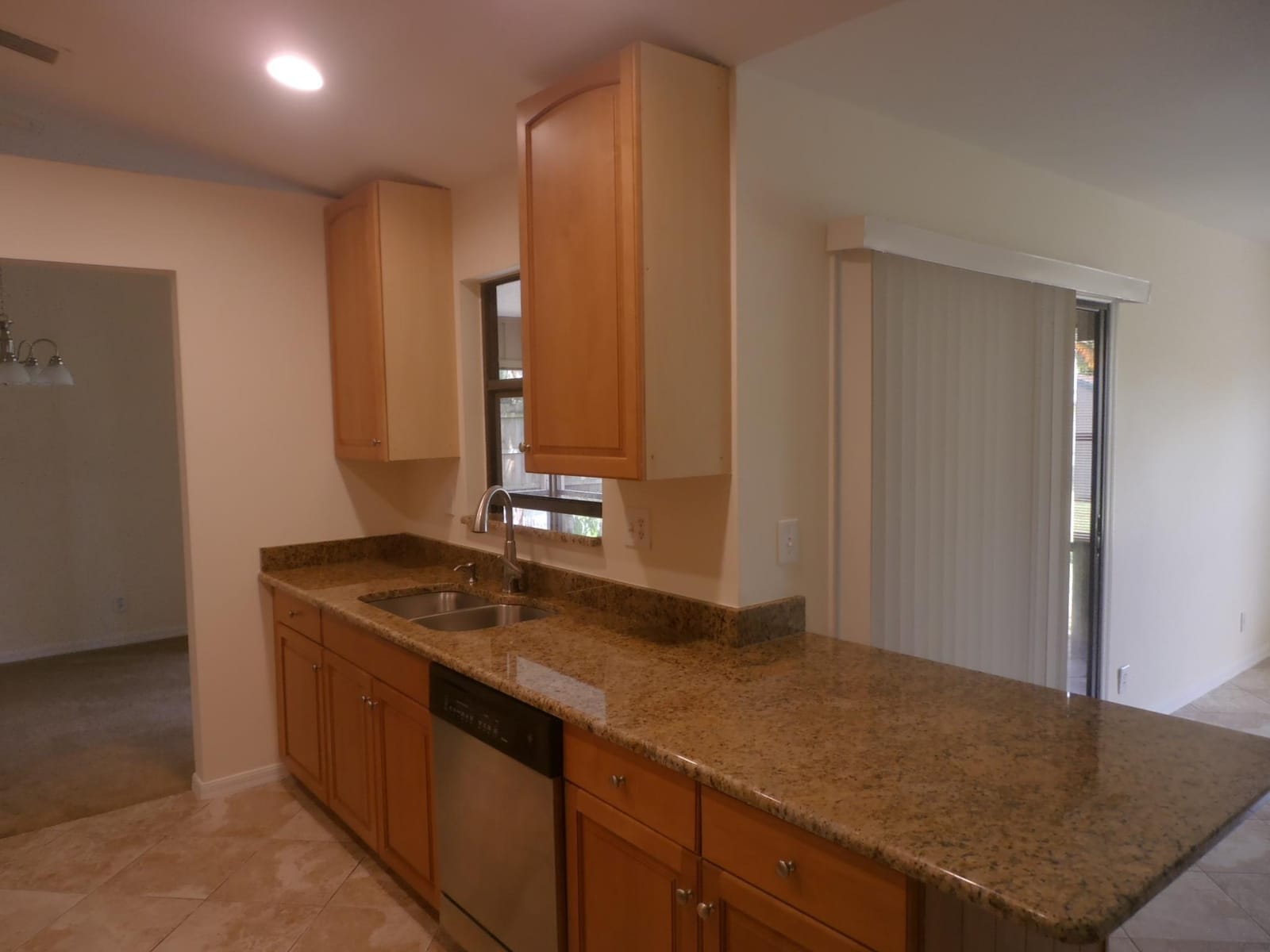 376 La Mancha Avenue — photo 3