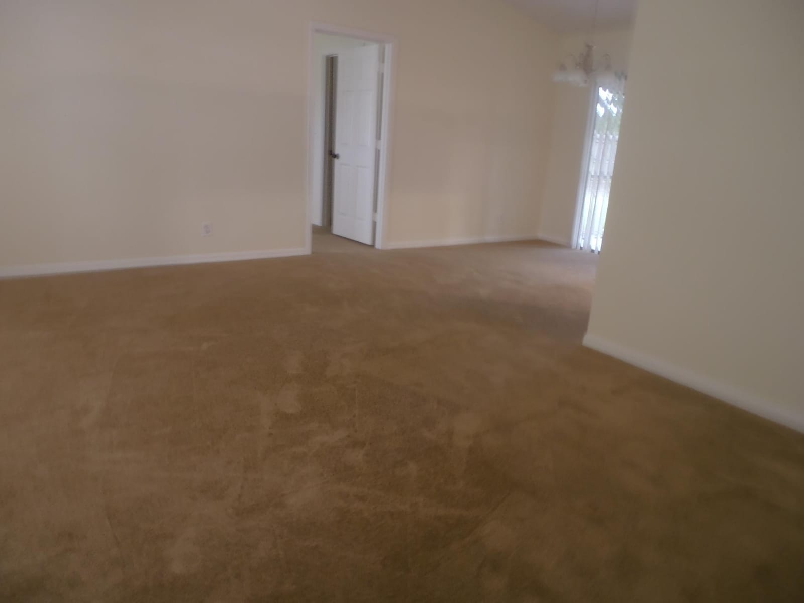 376 La Mancha Avenue — photo 10
