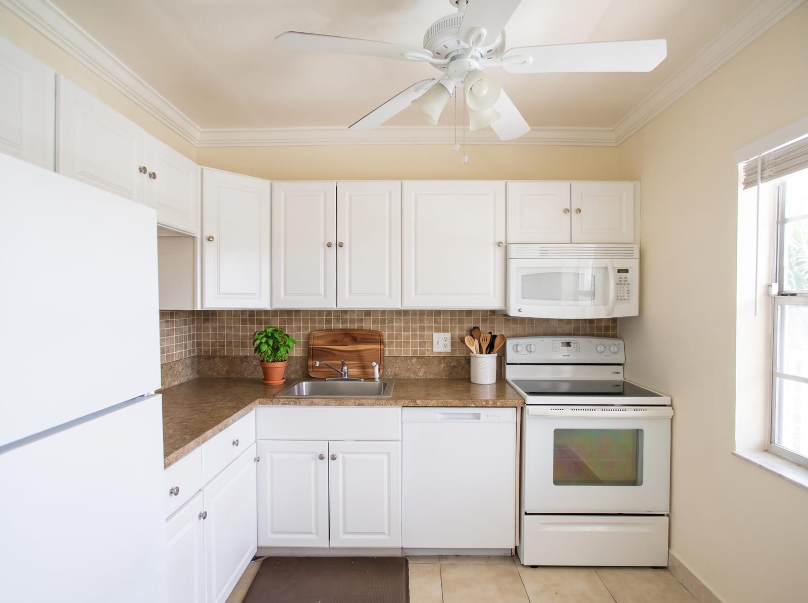 551 NW 80TH Terrace 203, Margate, FL 33063
