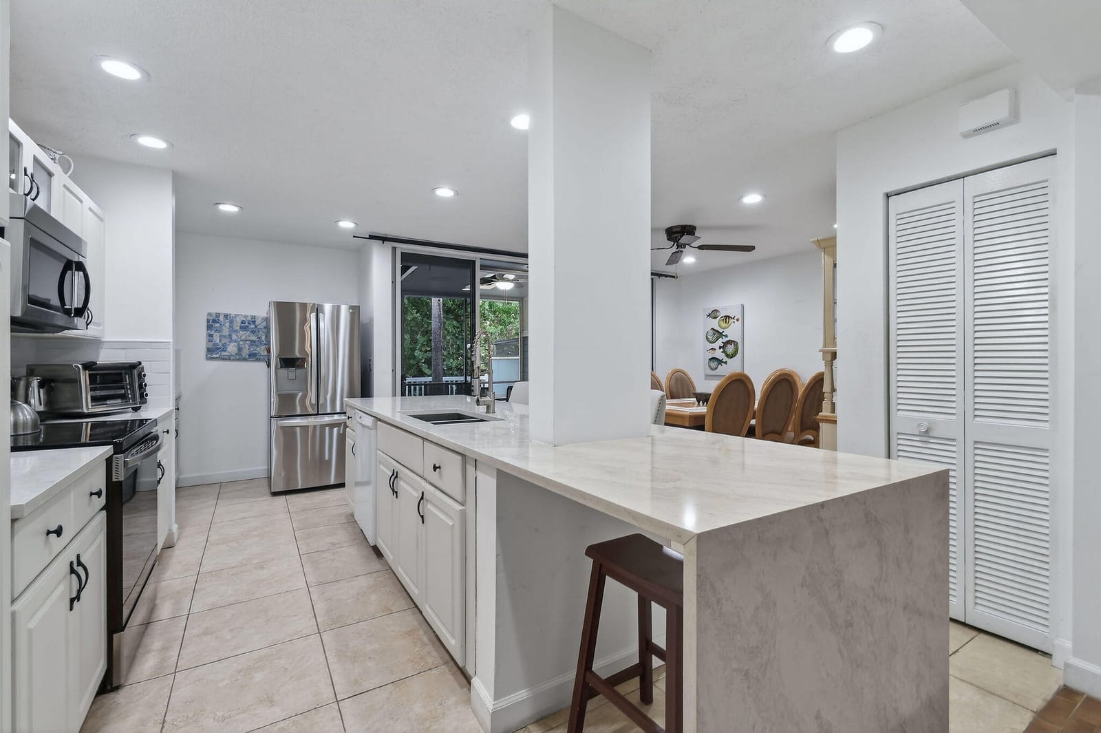 717 Ocean Dunes Circle — photo 5