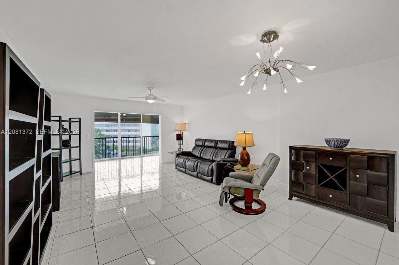 170 SE 5th Avenue 405 — photo 7