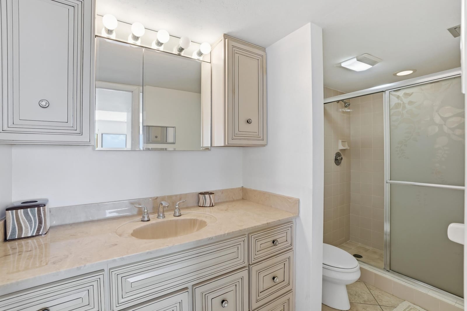 8402 Estero Boulevard Apt 405, Fort Myers Beach, FL 33931 photo 18