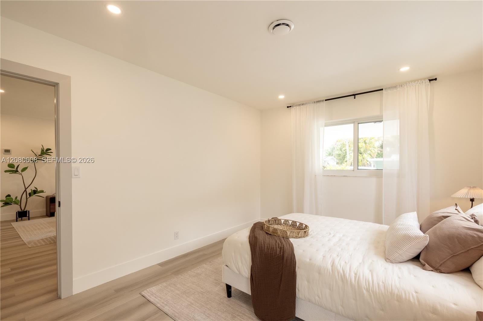 4401 NE 13th Avenue, Oakland Park, FL 33334 photo 22