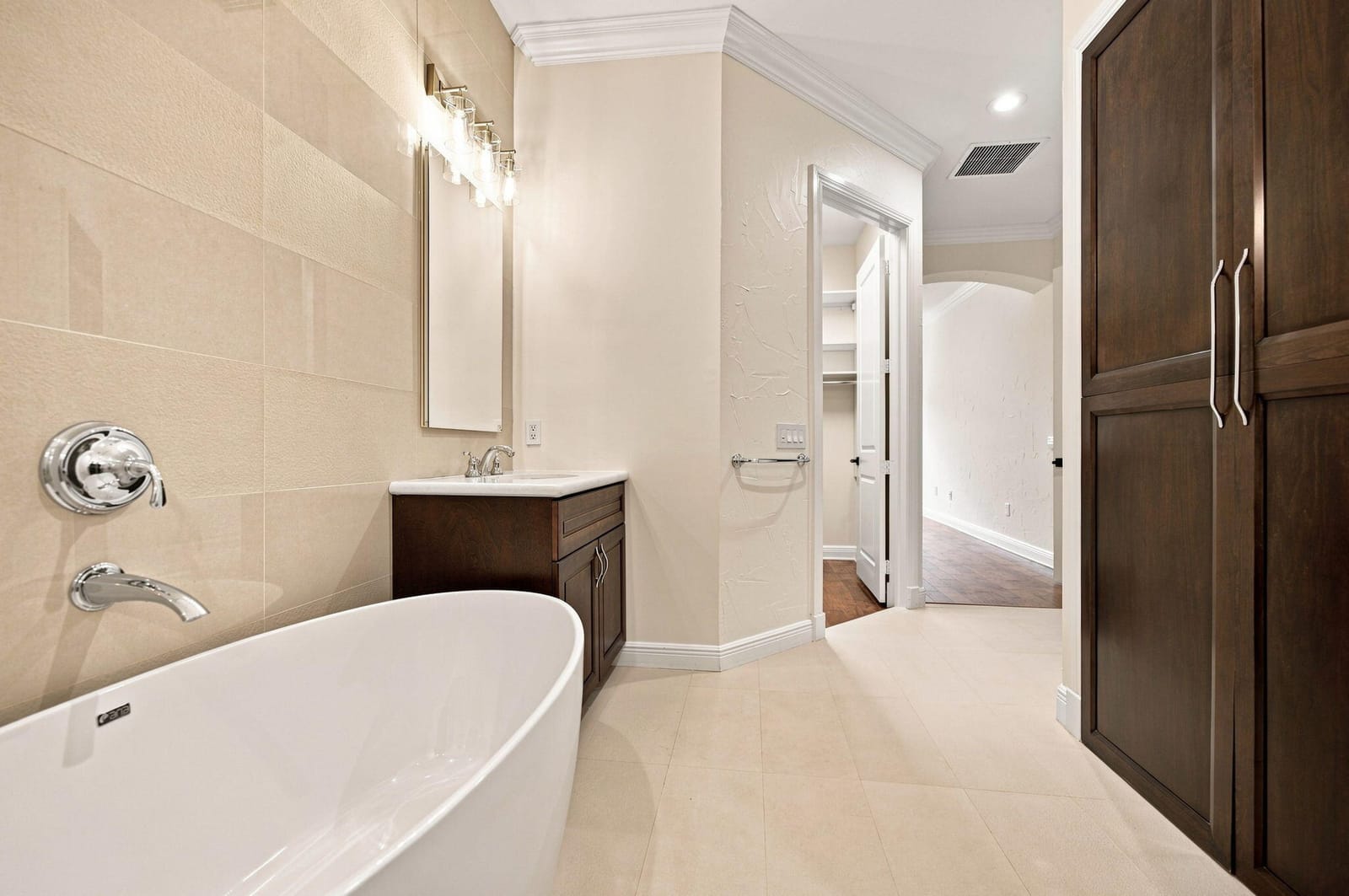 7634 Old Thyme Court — photo 4