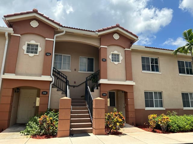 3474 BRIAR BAY Boulevard 205, West Palm Beach, FL 33411