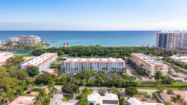 950 Ponce De Leon Road 207, Boca Raton, FL 33432