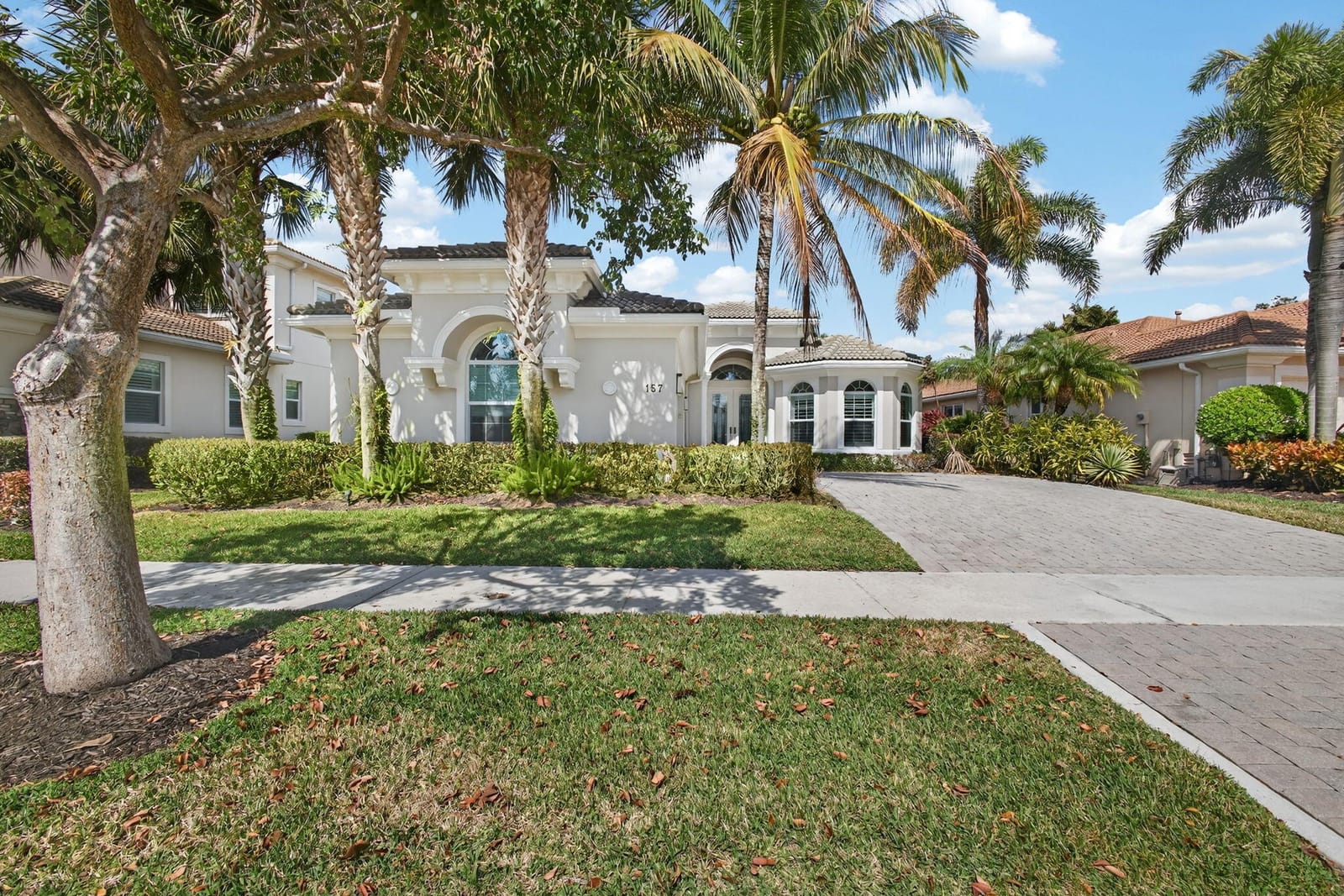 157 Carina Drive — photo 4