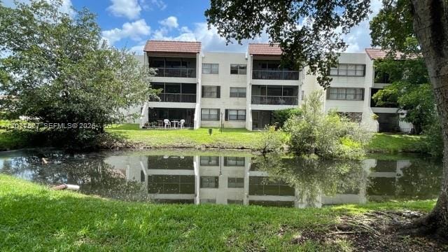 100 Lakeview Drive 103, Weston, FL 33326