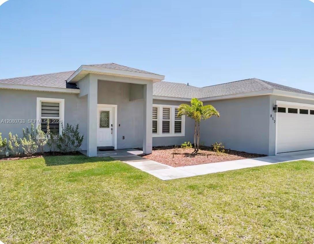 812 Lake Betty Drive — photo 2